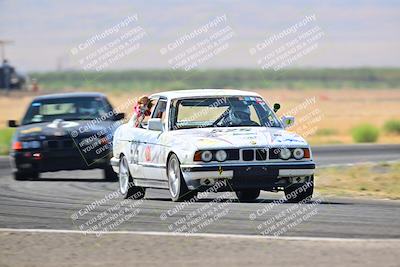 media/Sep-29-2024-24 Hours of Lemons (Sun) [[6a7c256ce3]]/Sunrise (1115a-1130a)/